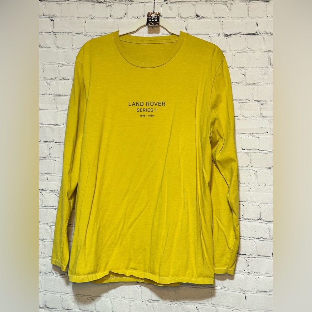 #59 men’s Land Rover long sleeve tee medium